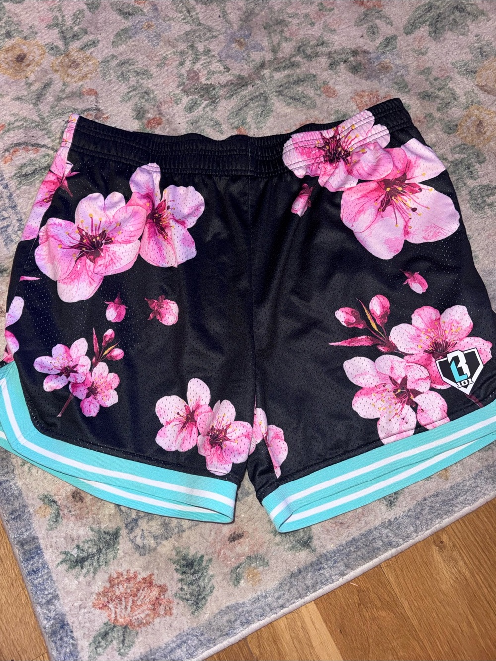 Baseball lifestyle 101 hibiscus shorts xxl like new